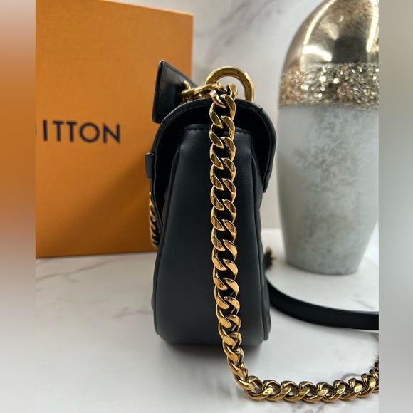 🔥RARE! Louis Vuitton•New Wave Love Lock Bag - Picture 7 of 12